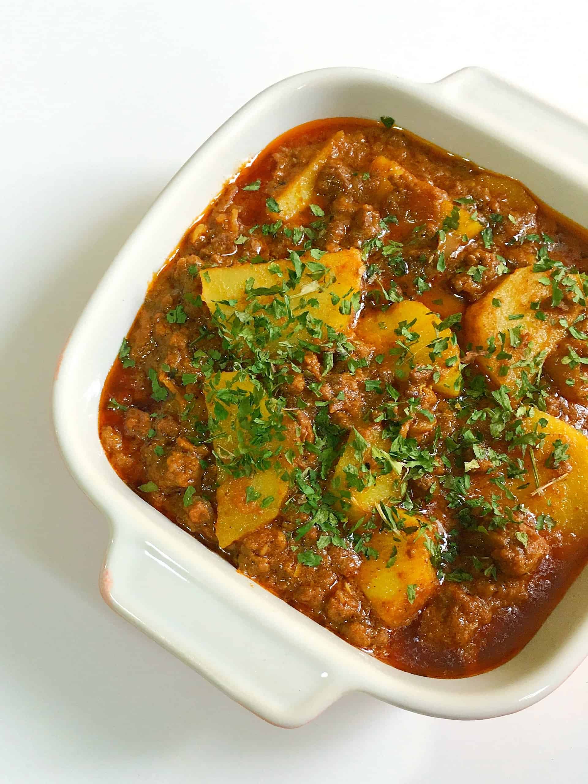 Aloo Keema - Minced Lamb and Potato curry @ fatimacooks.net